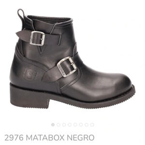 Sendra classic biker boots, made in  Spain.
EUR size 38 equivalent to 7.5. Black